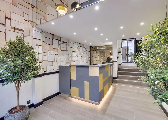 Lucien & Marinette 호텔