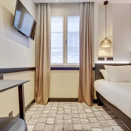 Lucien & Marinette Otel Paris