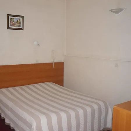 Hotel Lucien & Marinette 3*