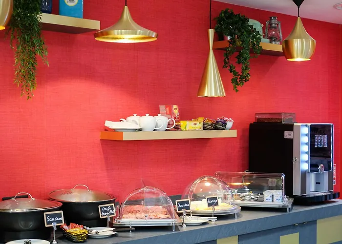 Hotel Lucien & Marinette 3*