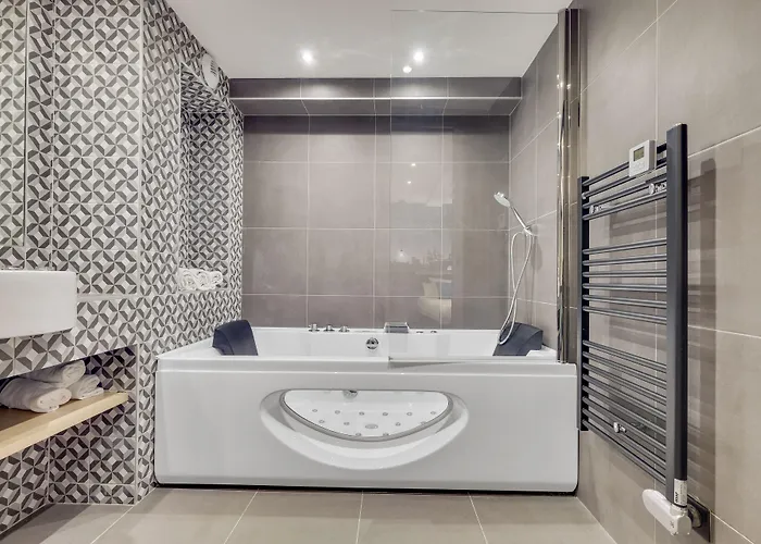 Lucien & Marinette 3* Parigi