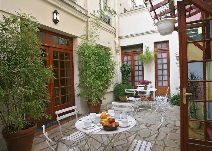 Hotel Lucien & Marinette 3*