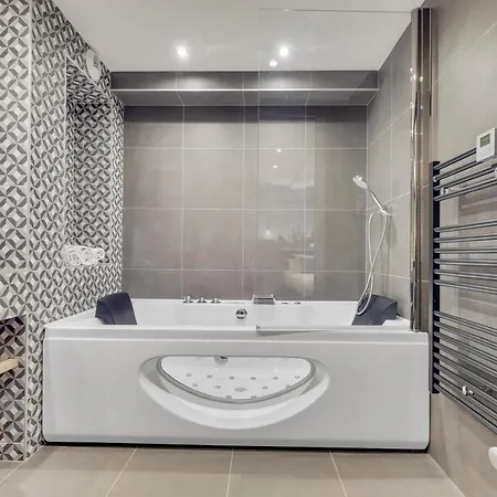 Hotel Lucien & Marinette 3*